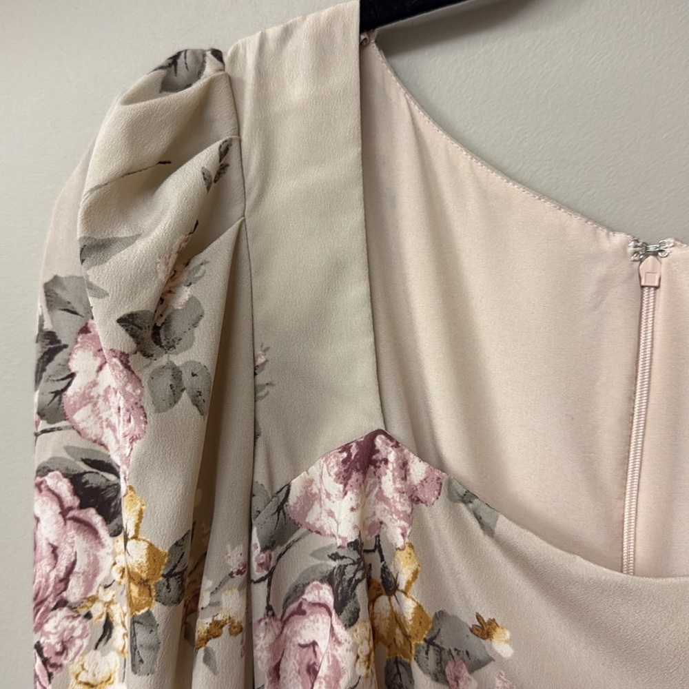 ASTR the Label Long Sleeve Ruched Floral Midi Dress | Blush Floral | sz M | EUC - Picture 11 of 16